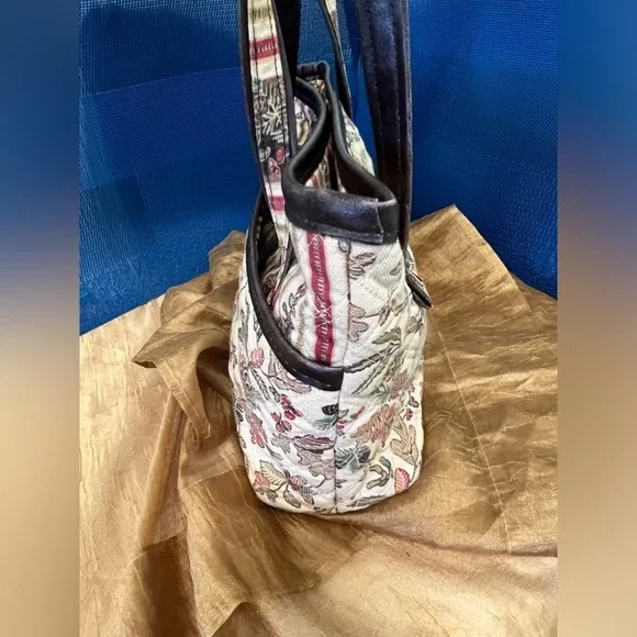 Longaberger Small Tote - Picture 9 of 16